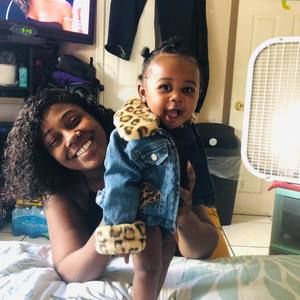 Meet your Posher, Donnicia